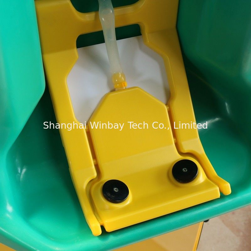 Green Trolley portable eyewash emergency eyewash 30L(8gallon) ABS portable eye wash station, plastic emergency eye wash