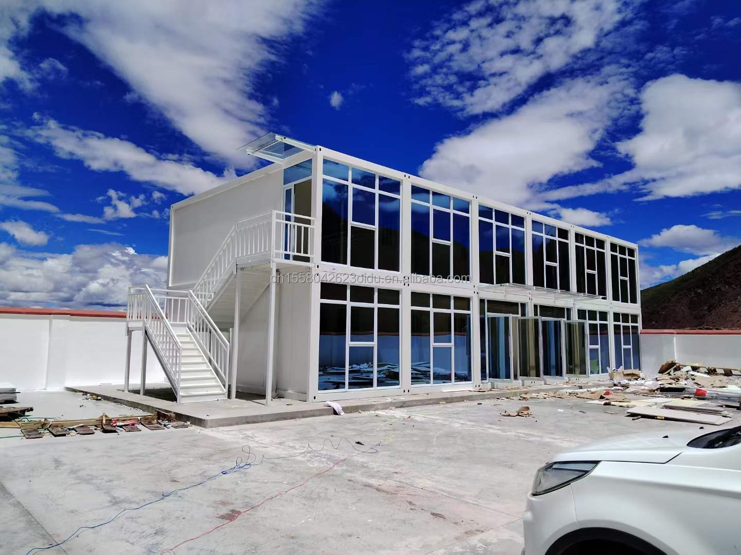 Temporary Office Hotel Shop Wooden Houses with 50/75/100mm Wave Sandwich Panel Wall Modern 20ft Quick Assembly Container