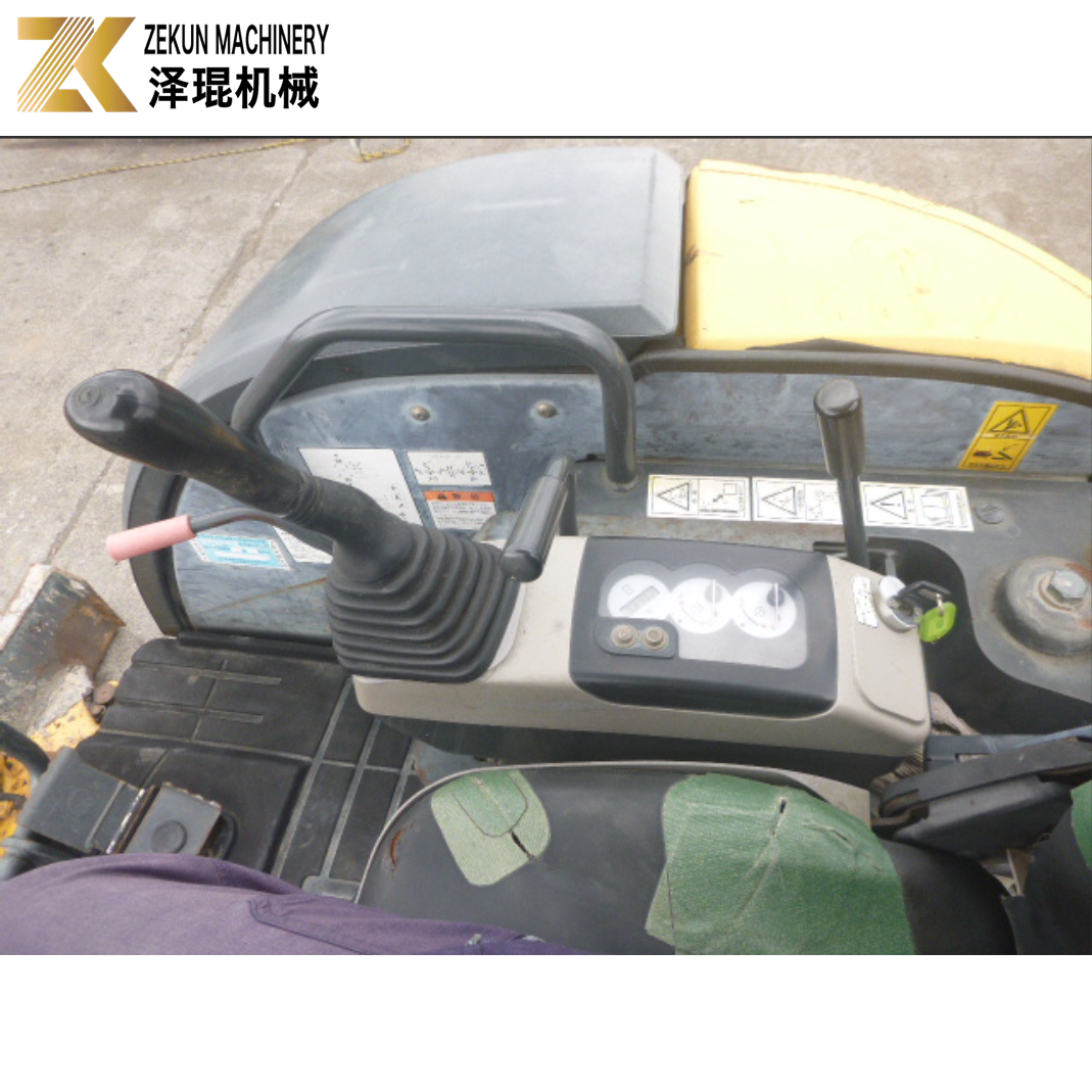 Komatsu PC 30 Crawler Excavator PC 30MR PC30MR-2 Rubber Track for Engineering Machinery