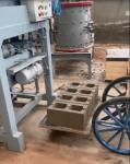 Small Brick Machine Suitable For Slag Sand Gravel Aluminum Red Slag