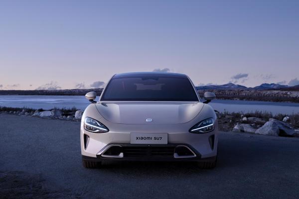 XIAOMI SU7 Sedan AWD All Wheel Drive Electric SUV 800km 101kWh PS 495kw/838nm