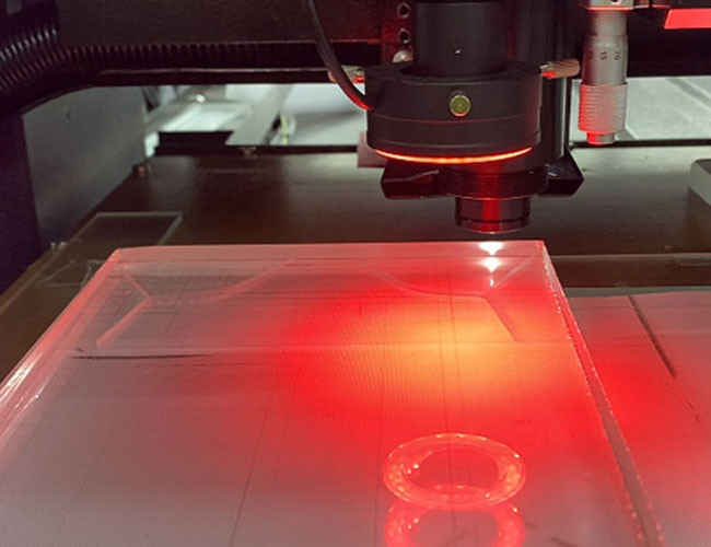High Accuracy Laser Glass Cutting Machine For Stained Glass / Environmental Protection Glass