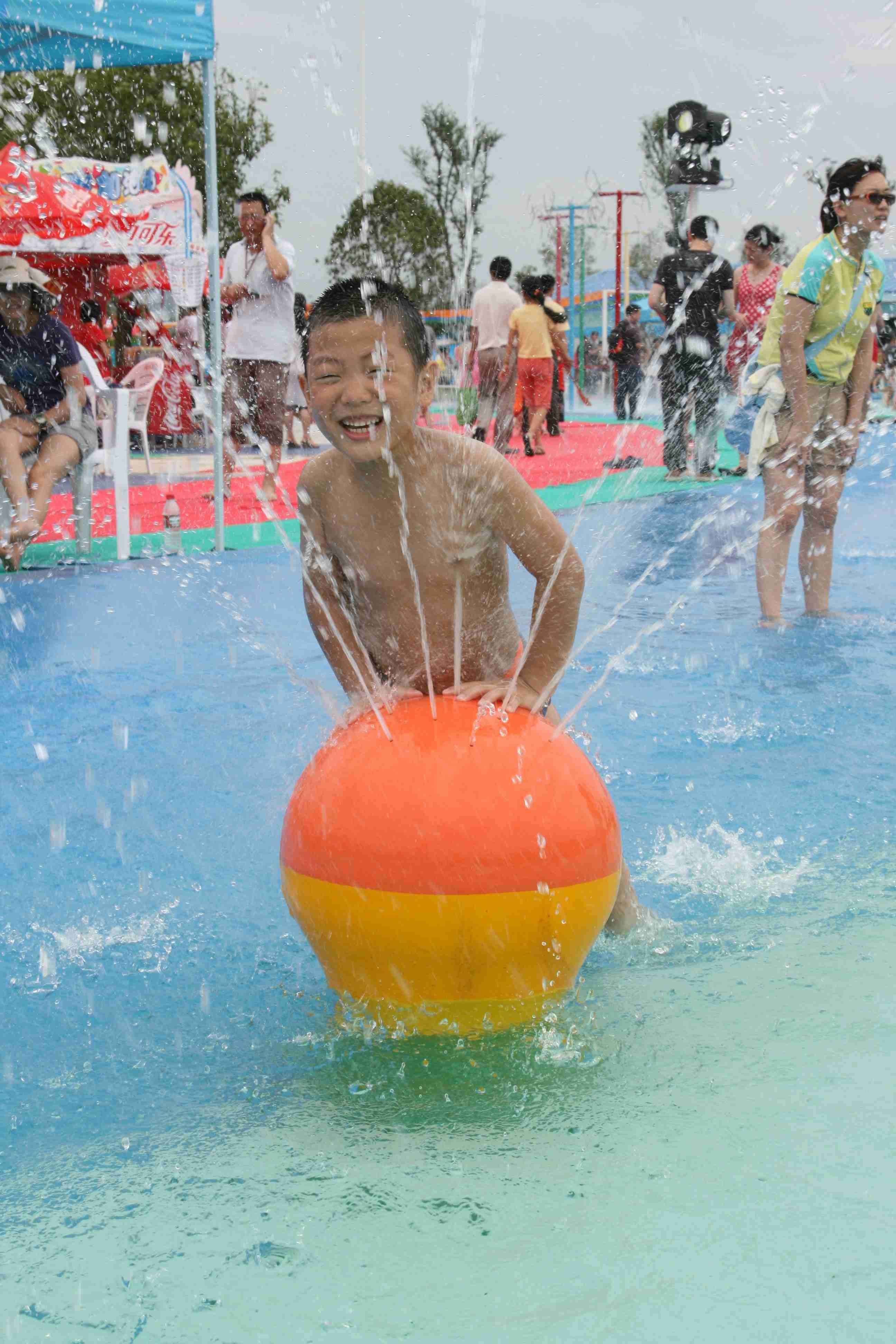 Fiberglass Spray Park Equipment For Children / Kids Customized Water Park Equipment