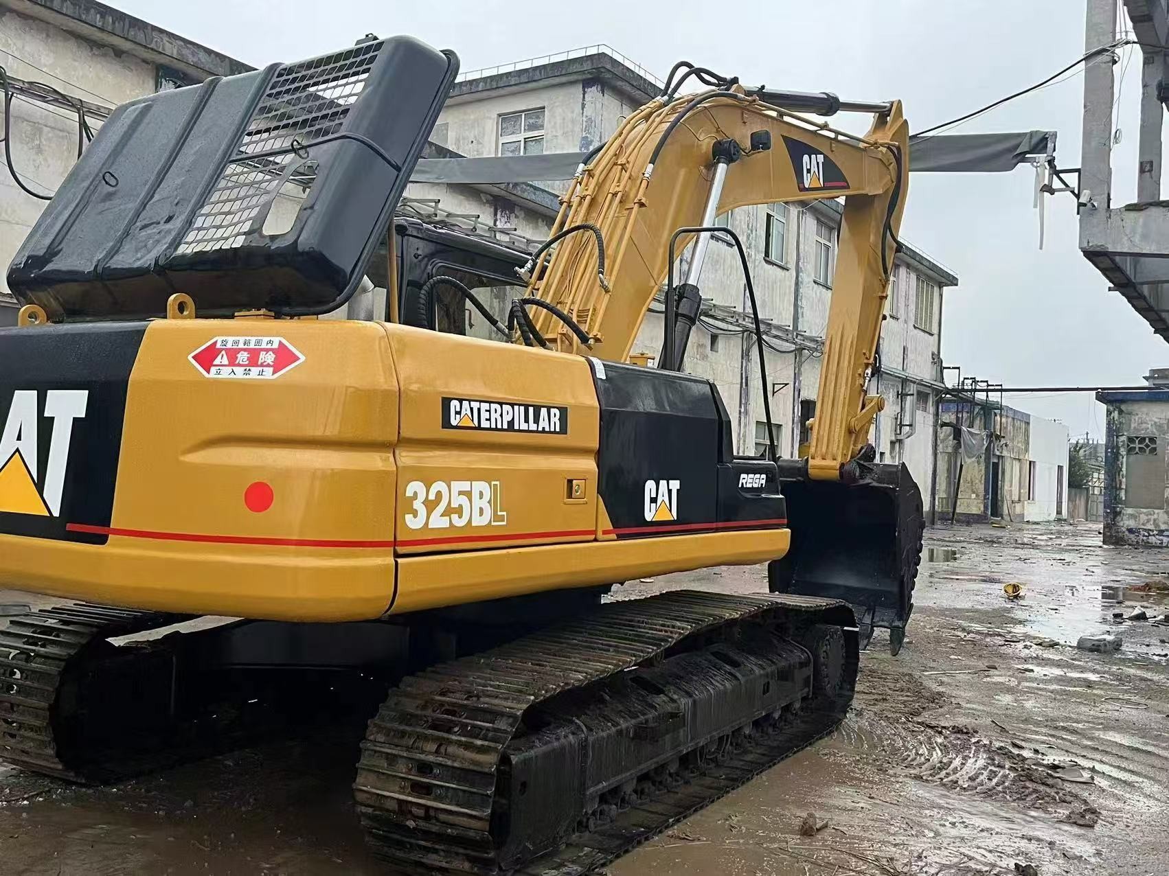 Original Brand 168 Kw Power Used CAT 325BL Caterpillar 25Ton Excavator Second Hand Digger