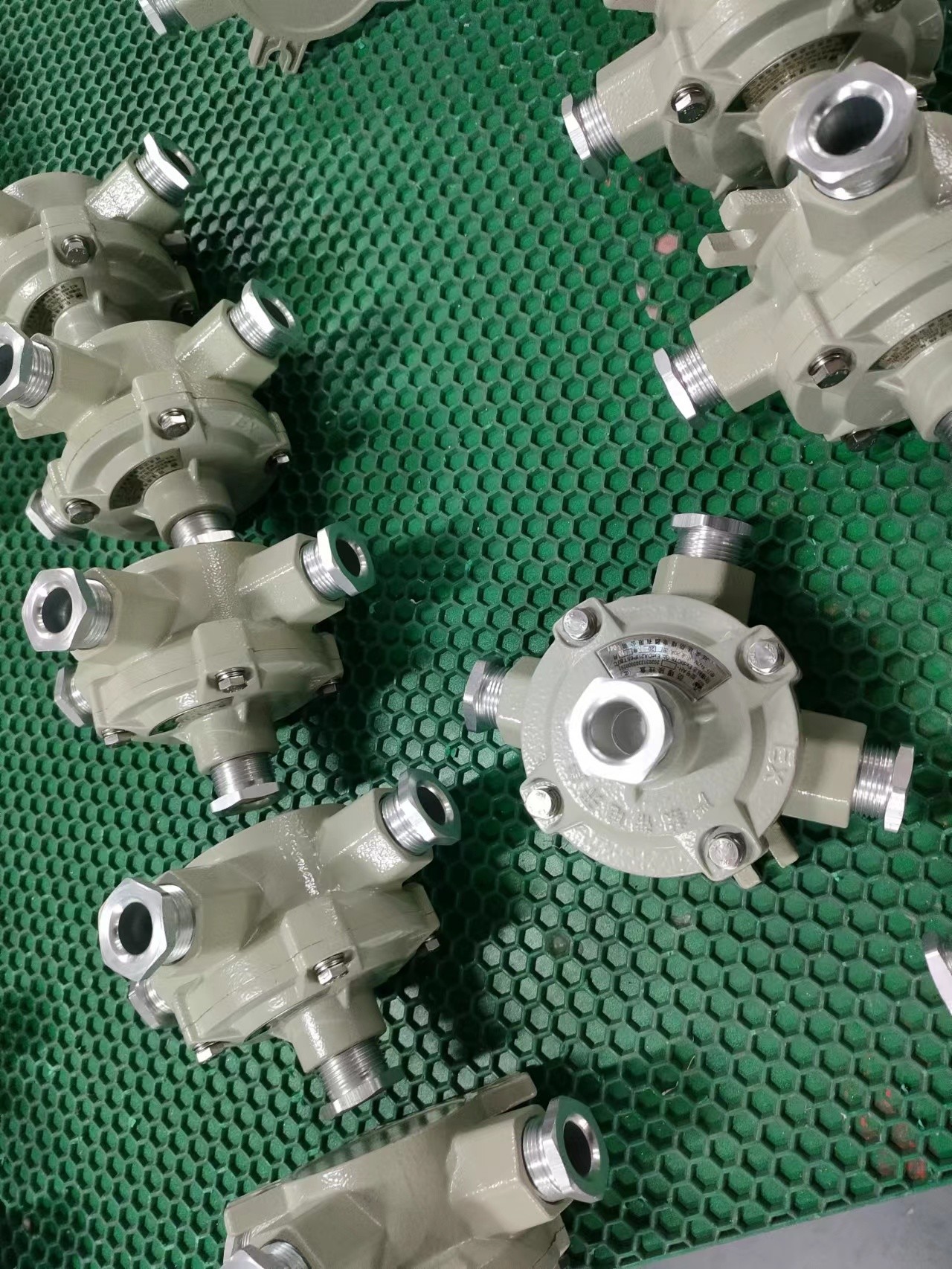 Good Quality 220/380 VAC IP65 Explosion Proof Junction Box Aluminum Alloy For Cable Wiring