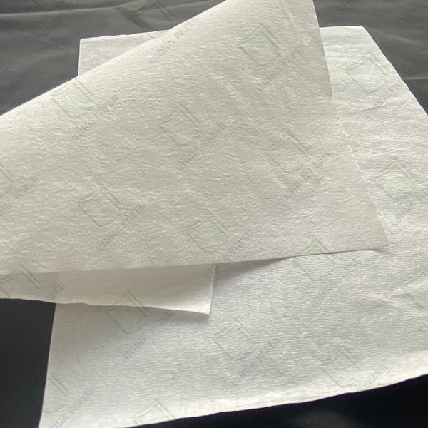 Cheap Environmentally friendly and sustainable 36GSM hand towel in roll 450mm for sale