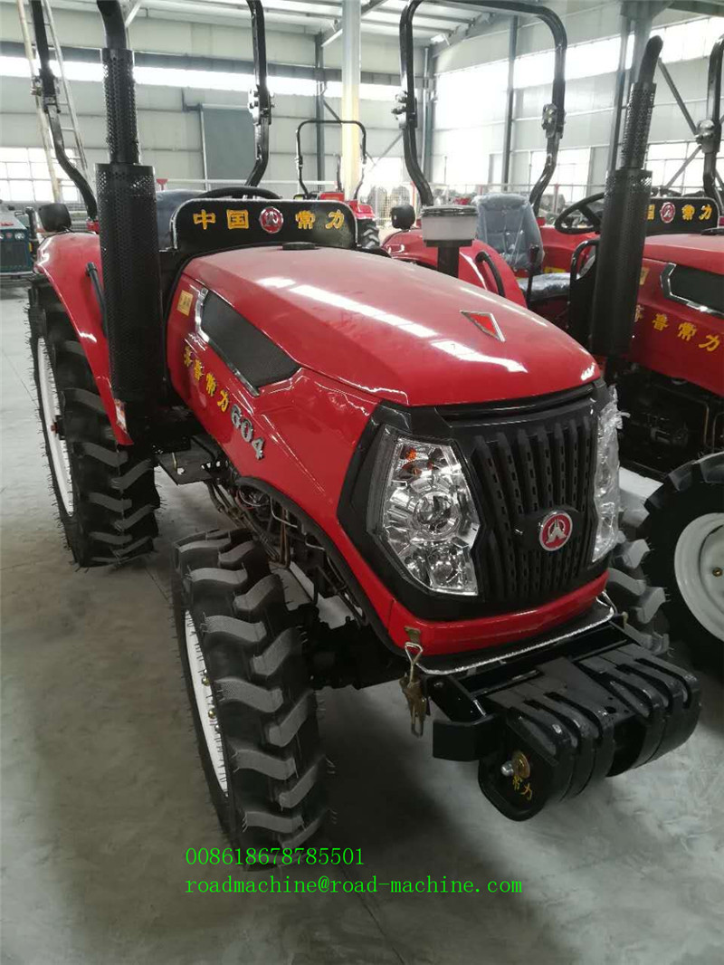 YTO Brand 180HP 4 Wheel Drive Lawn Tractor With European Chassis And 40Kn Traction