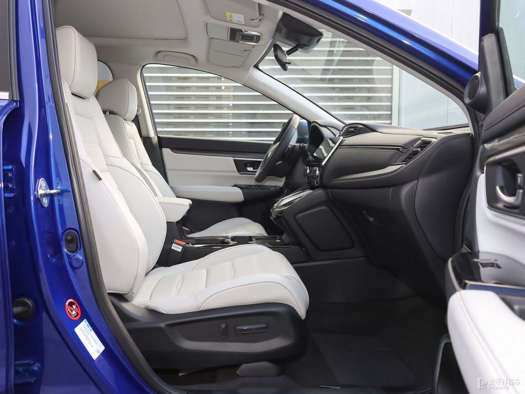 2021 version of Dongfeng Honda Ruichi hybrid vehicle designed by China, sold in stock