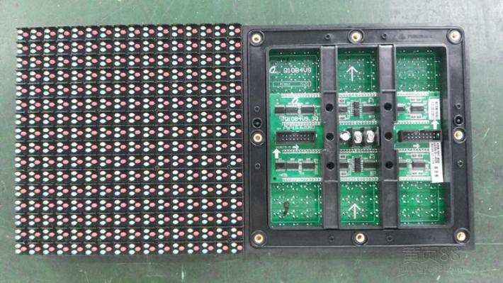 Outdoor 1R1G1B Modular Outdoor Led Screen 192mm × 96mm , Asynchronous LED Display