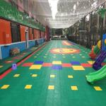 Green Matte Removable Outdoor Sports Surfaces 250 x 250 x 12.7mm