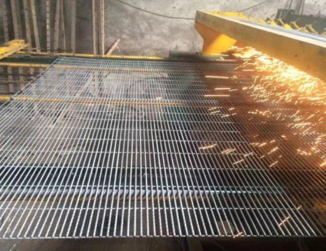 2''× 4'' Rectangle Hole 3D Curved Welded Wire Mesh Fence Weldmesh Fencing Panels