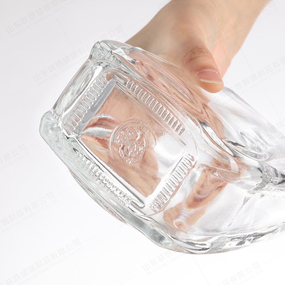 Hot Stamping Surface Handling 500ml 750ml 1000ml Glass Bottle For Spirits Bottle Square