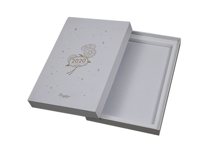 40x33x11cm Custom Paper Box Packaging Protective Varnish With Inserts