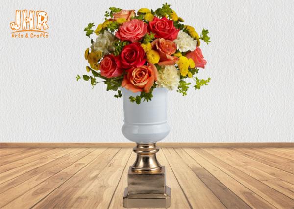 Two Sizes Glossy White Fiberglass Centerpiece Table Vases With Gold Pedestal