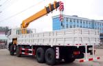 High Performance Telescoping Boom Truck Mounted Crane 6X4 290HP 14.5m Lifting