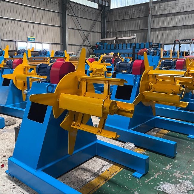1250mm Feeding Auxiliary Equipment Fully Automatic Uncoiling Machine Easy Operation