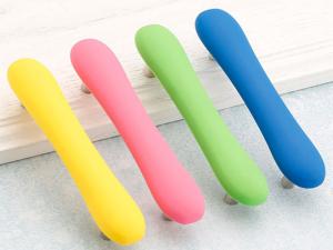 Quality Pink Heart Kids Bedroom Knobs , PVC Colorful Handle Rubber Cabinet Knobs Soft Plastic Furniture Handles wholesale