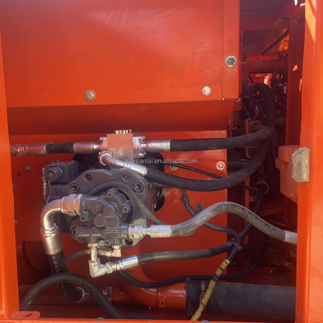 14000 KG Doosan DX140 Excavator Used Doosan DX225 Excavator with 0-2000 Working Hours