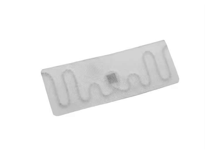 Advanced UHF RFID Smart Tags For Intelligent Uniform Management In Healthcare Facilities