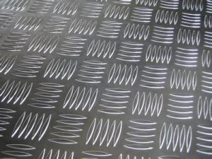 Quality Anti - Slipping 5052 Aluminium Checker Plate Flooring 20mm-2000mm Width wholesale