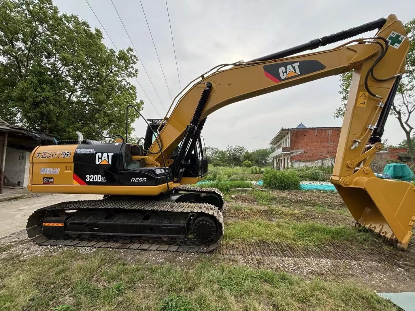 20 Ton Used Cat 320D2l Crawler Excavator With 1m3 Bucket Capacity Second Hand Heavy Machine
