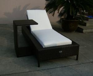 Quality Folding Beach Lounge Chair , Outdoor Garden Wicker Chaise Lounge wholesale