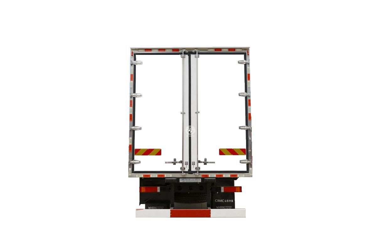 Light Goods Vehicle 4x2 Carry Truck with Box 180Kw Engine Power 6.2-8m Cargo Tank