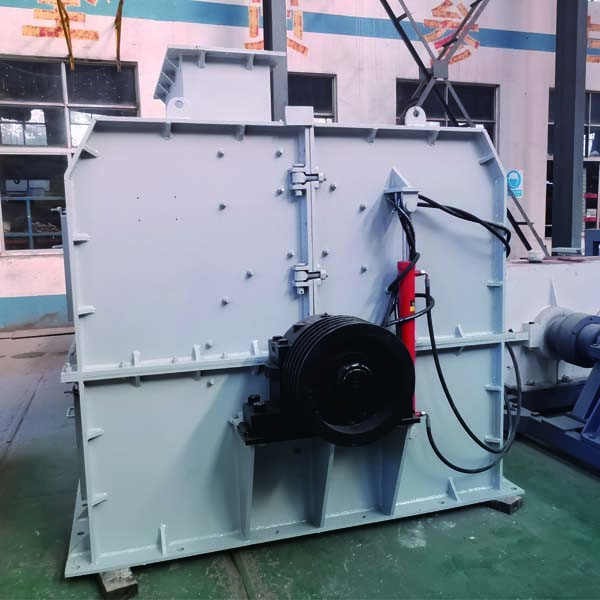 PC1300 Hammer Crusher Fired Clay Brick Making Machine For Coarse Crushing