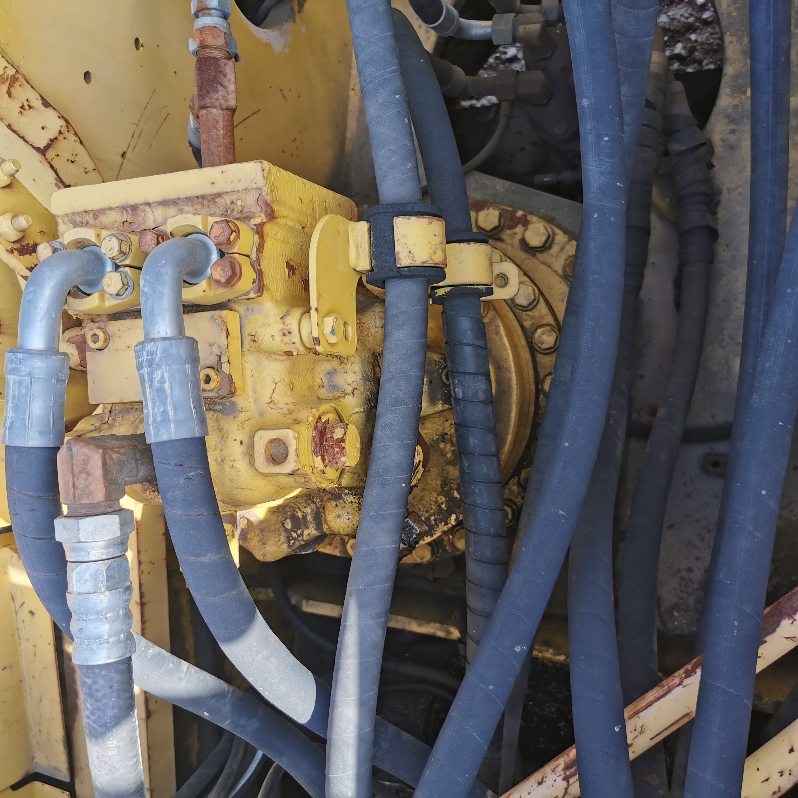 0-2000 Working Hours PC200 PC210 Kumatsu Excavator Machine with Original Hydraulic Valve