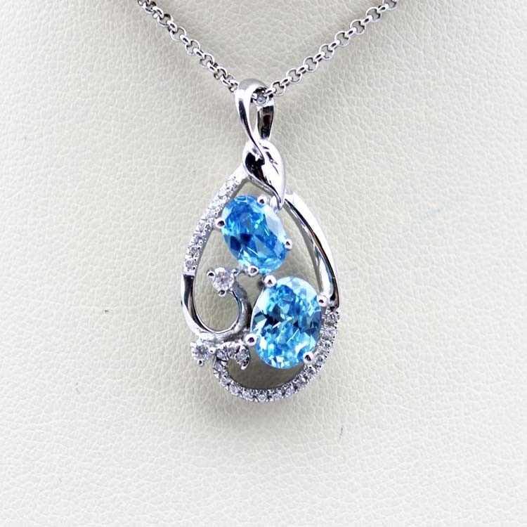 Fashion Sterling Silver Pendant with Green Cubic Zirconia (PSJ0386)