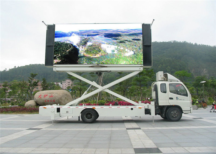 P8mm 256*128mm Module Size Mobile Truck LED Display Excellent Water Resistant