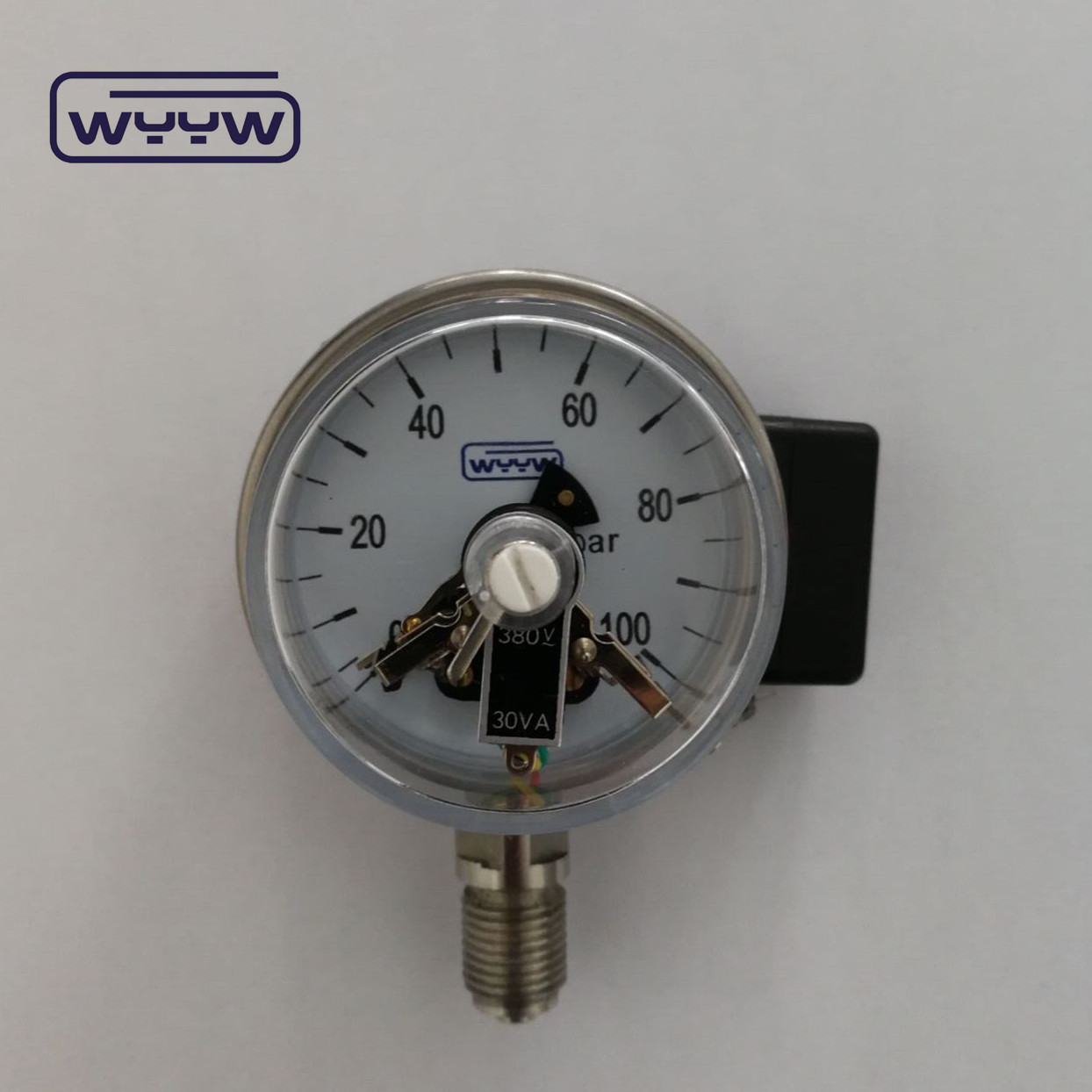 63mm Industrial Pressure Measurement Electric Contact Pressure Gauge With 2.5% Precision