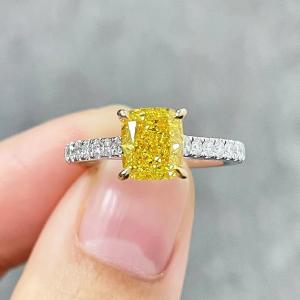 Quality 18K White Gold Lab Created Diamonds Engagement Ring 1.05ct Fancy Vivid Yellow wholesale