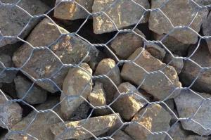 China Customization River Flood Control Gabion Basket 8*10cm Hexagonal Hole on sale