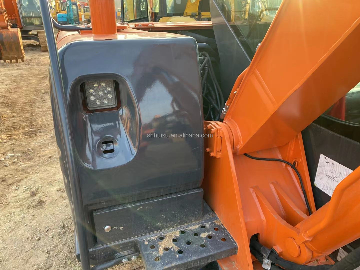 Hitachi in stock used hitachi mini excavator zx60 japan year 2019/Second hand Small Crawler Excavator good condition HITACHI 60
