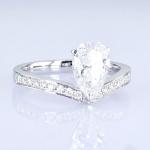 18k Pear Shape White Lab Grown Diamond Ring Princess Design For Gifts For Party