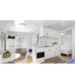 Villa 2 Bedrooms Luxury Prefabricated Container House 20 40ft Expandable