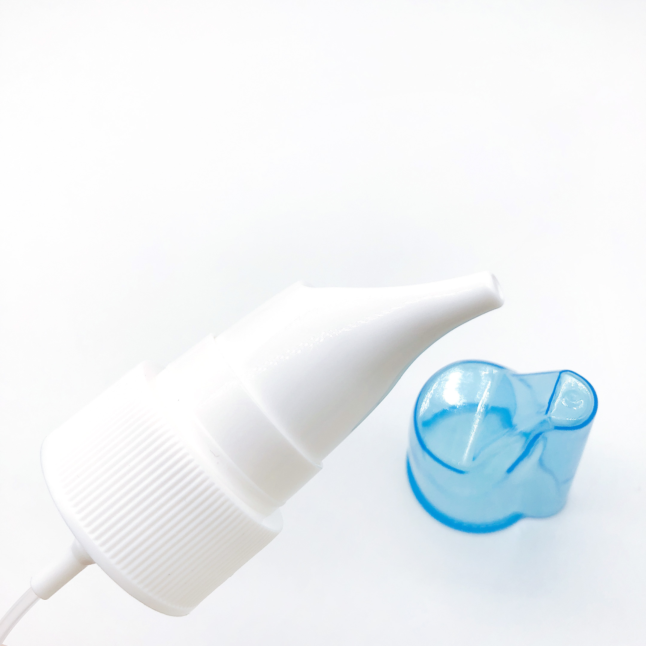 PP Whole White Nasal Spray with PE Bottle