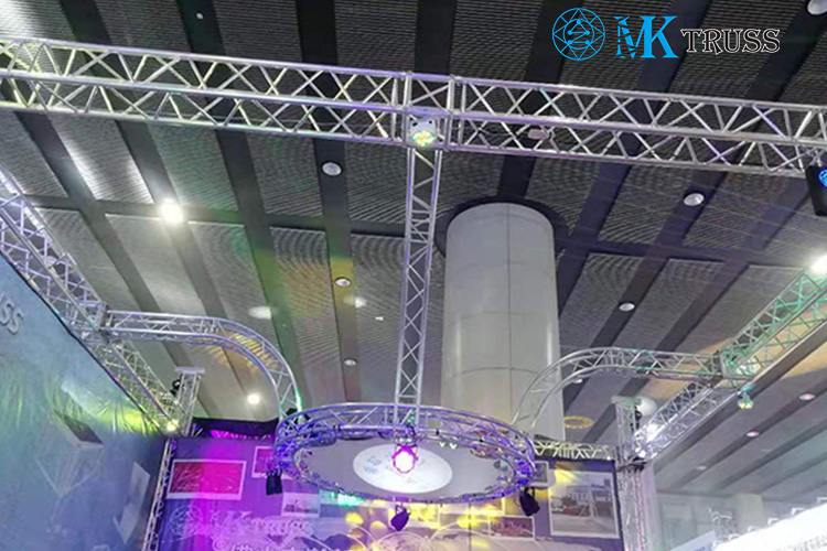 Performance/Event/Show Aluminum Roof Truss Stage for Heavy Load Capacity and Events