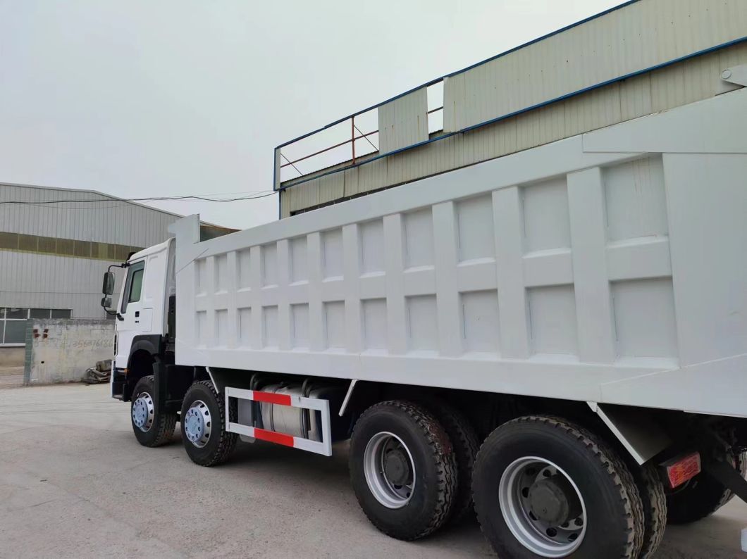 HOWO 8*4 Dump Truck White Transportation 375HP Sinotruk 12 Wheels