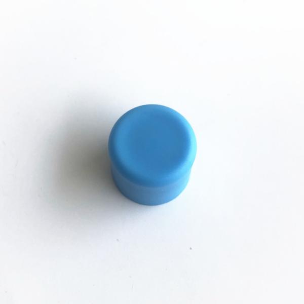 Waterproof cap for electric fencing post rod with 9.5mm or 12.5mm diameter