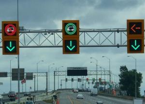 Quality Waterproof Traffic Led Signs , Overhead Lane Signals Adapt Different Weather wholesale