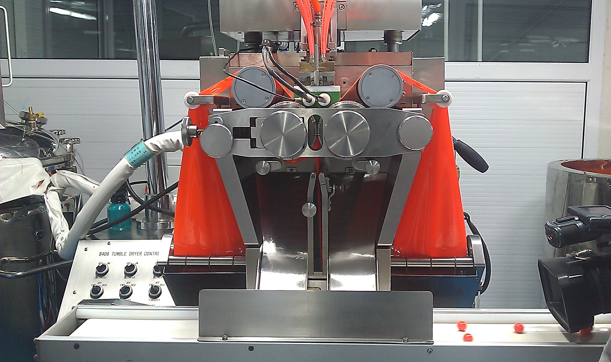 Softgel Capsule Inspection Counting And Packing Machine 1 Year Warranty
