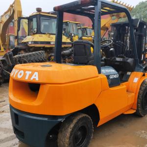 Quality Secondhand FD50 Toyota Diesel Forklift Dealer 5 Ton wholesale