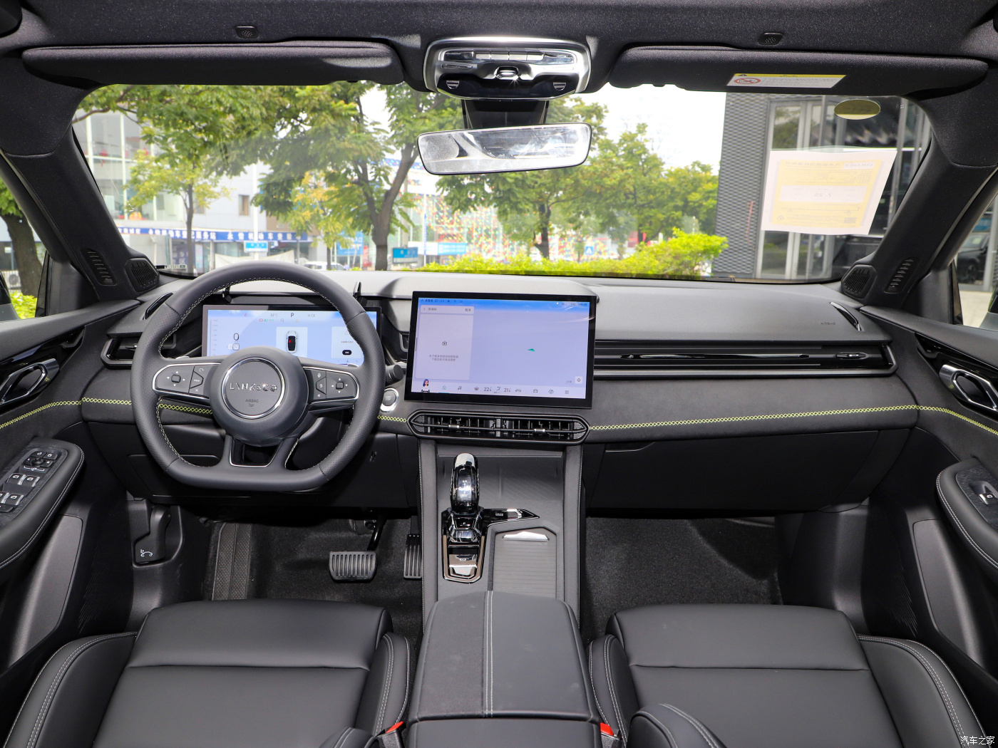 Front-wheel Drive LYNK CO 03 1.5TD-7DCT Jin Plus The Ultimate in Driving Efficiency and Affordability