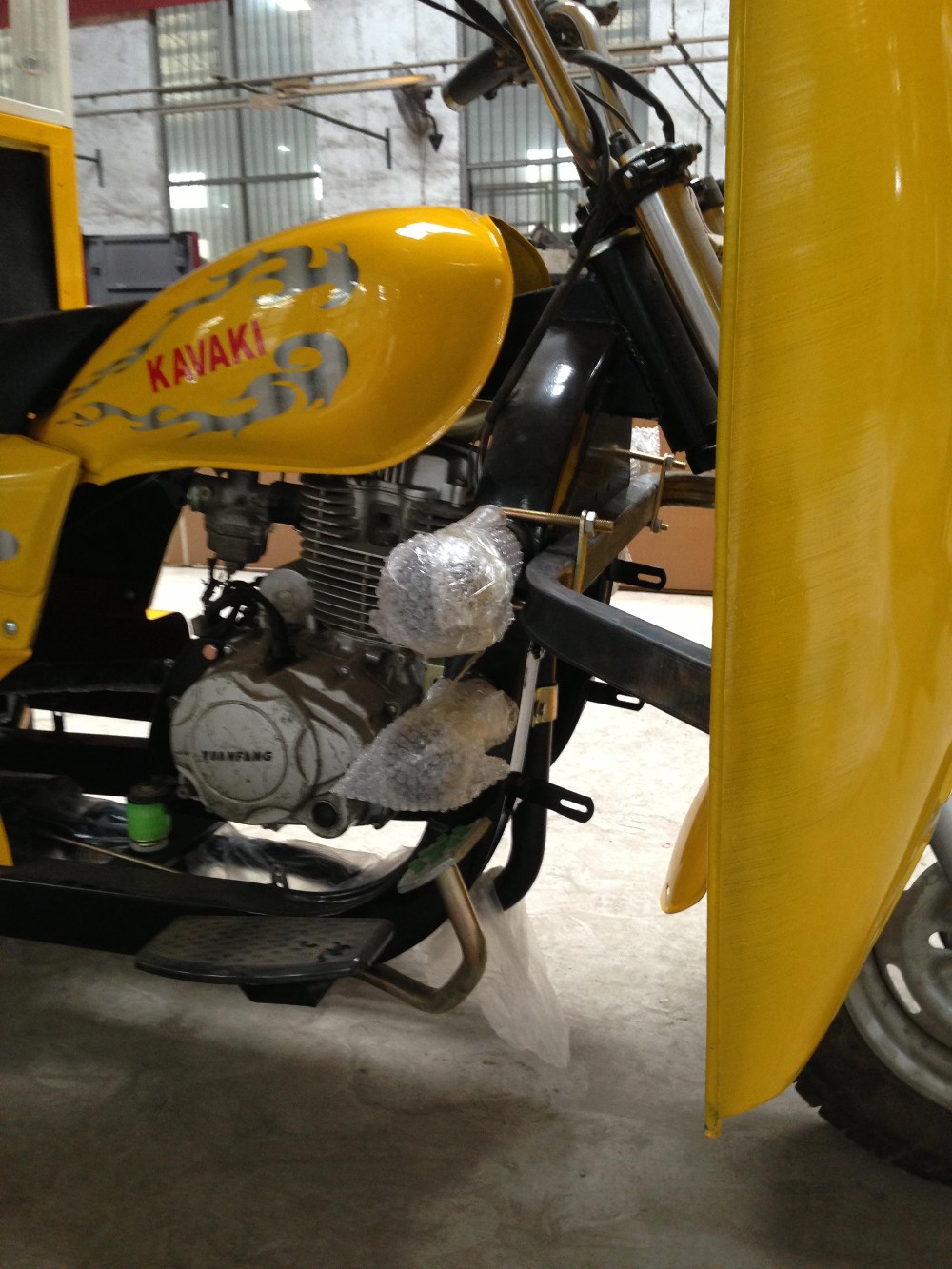 Enclosed Cabin 80km/H 450kg Trike With Passenger Seat