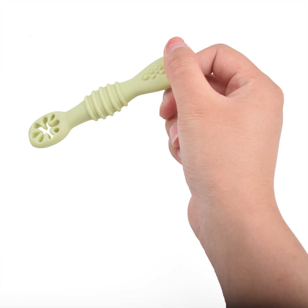 FDA Flexible Weaning Cutlery 6 Months Silicone Spoon For Eating