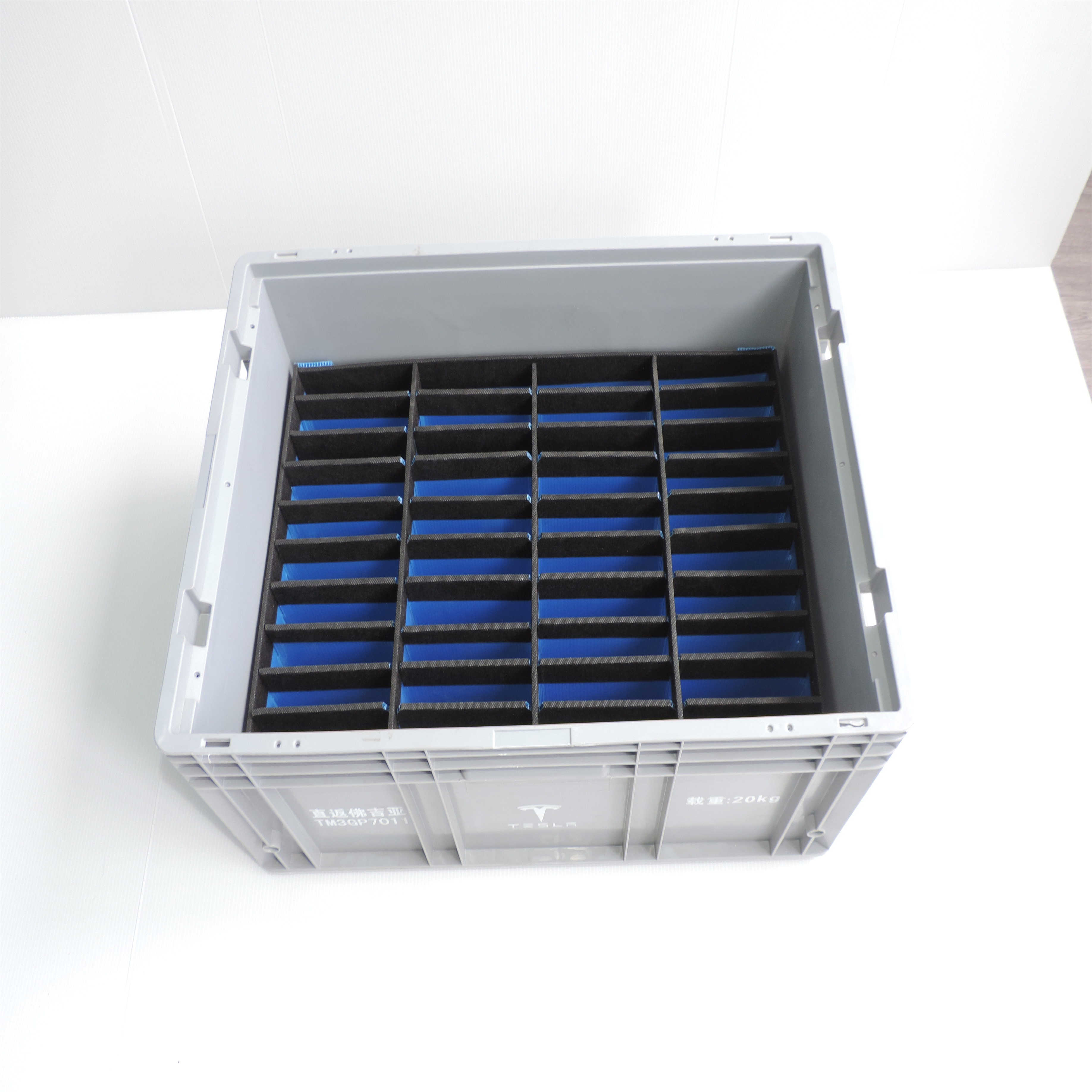 Blue Corrugated Plastic Compartments For Spare Parts Turn Over