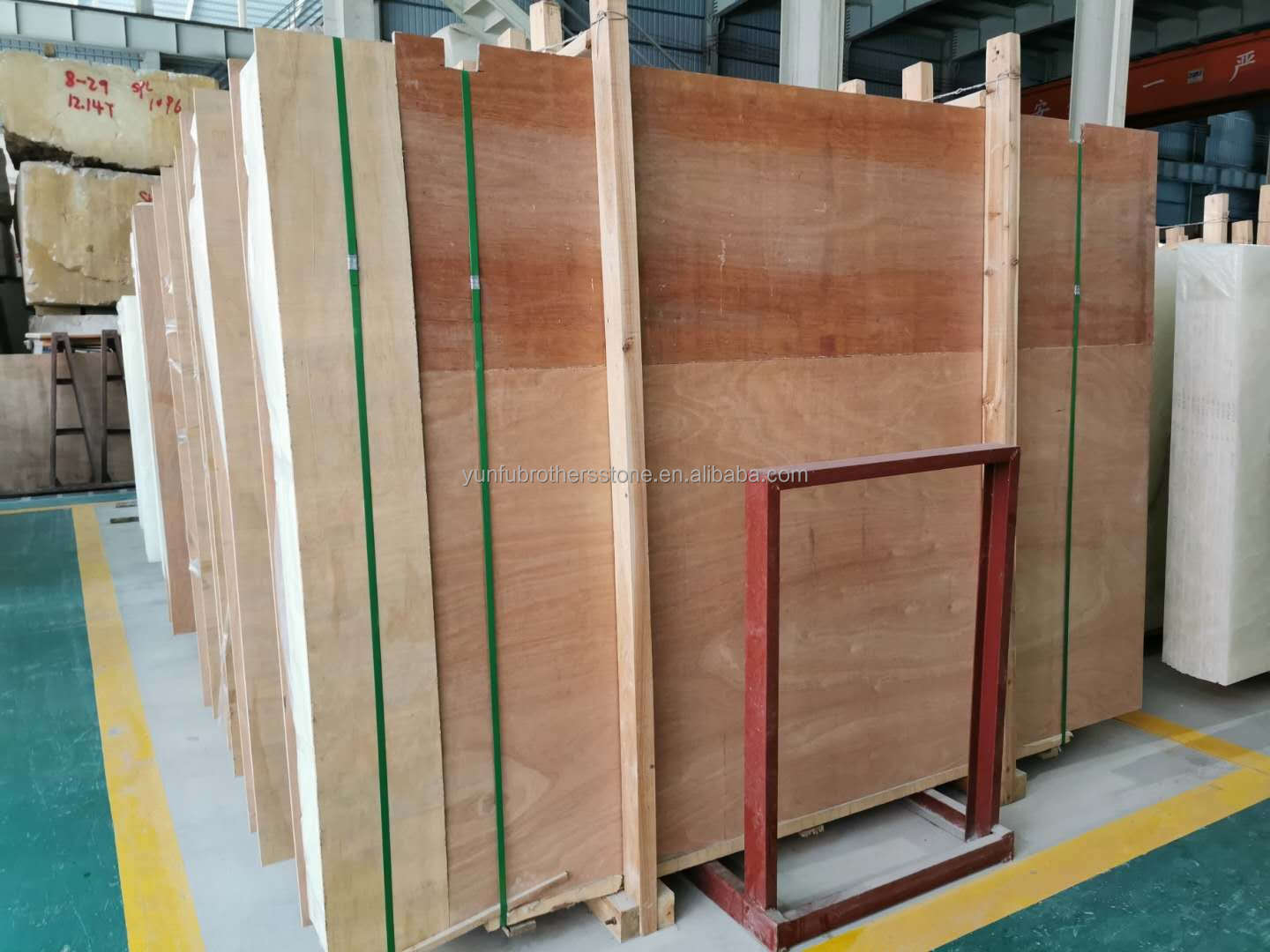 Modern Wood Grain Corinthian Marble Column Cladding for Customized Villa Enhancements