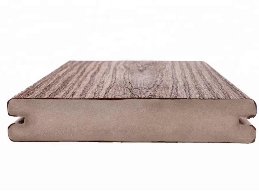 Outdoor PVC/WPC Wood Plastic Composite Decking Board with Long-lasting Wear Resistance